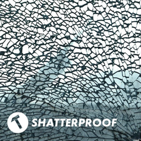 Tekstura potłuczonego szkła z napisem „Shatterproof